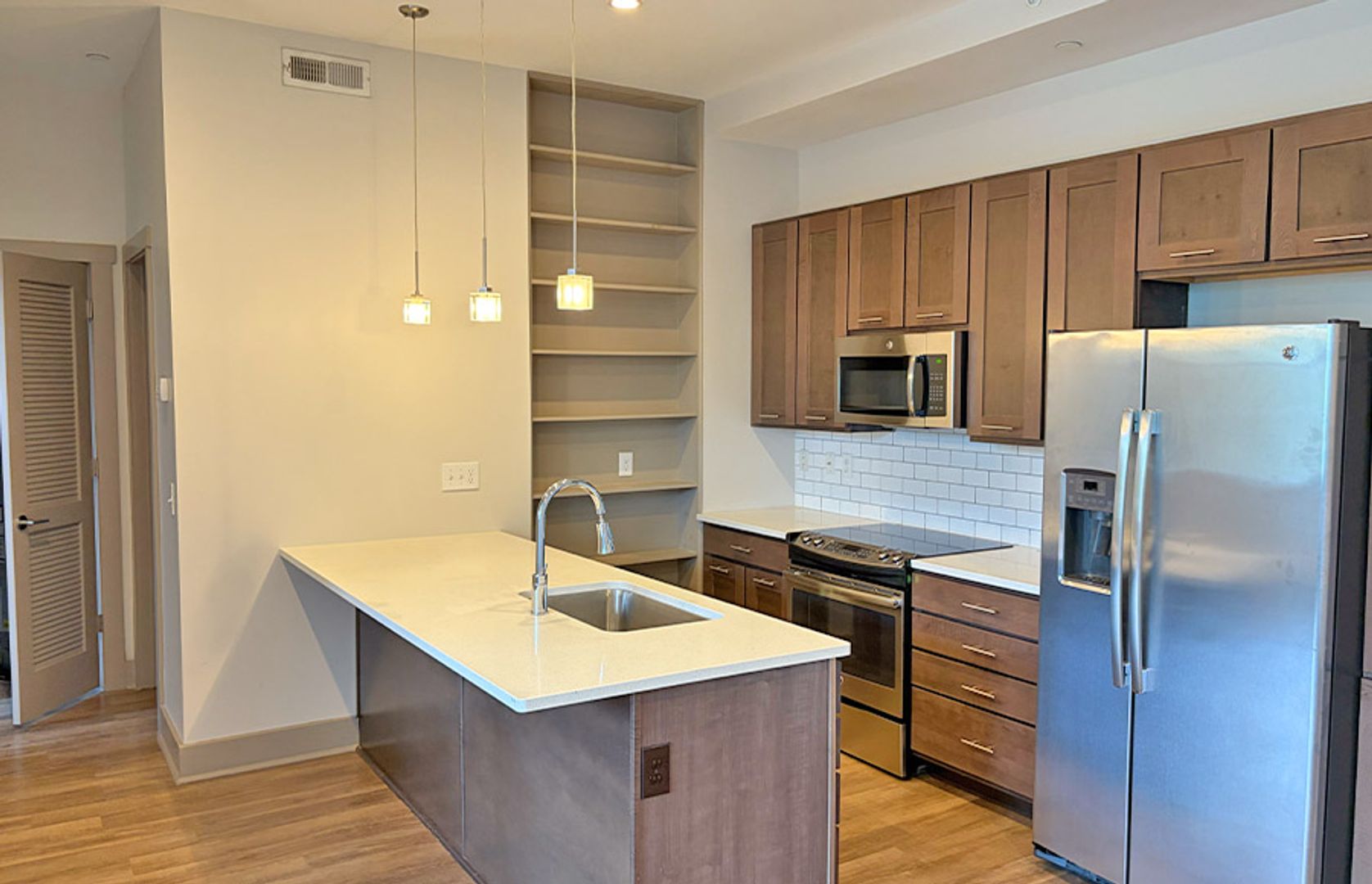 Cincinnati Apartment: 500 Lafayette Avenue