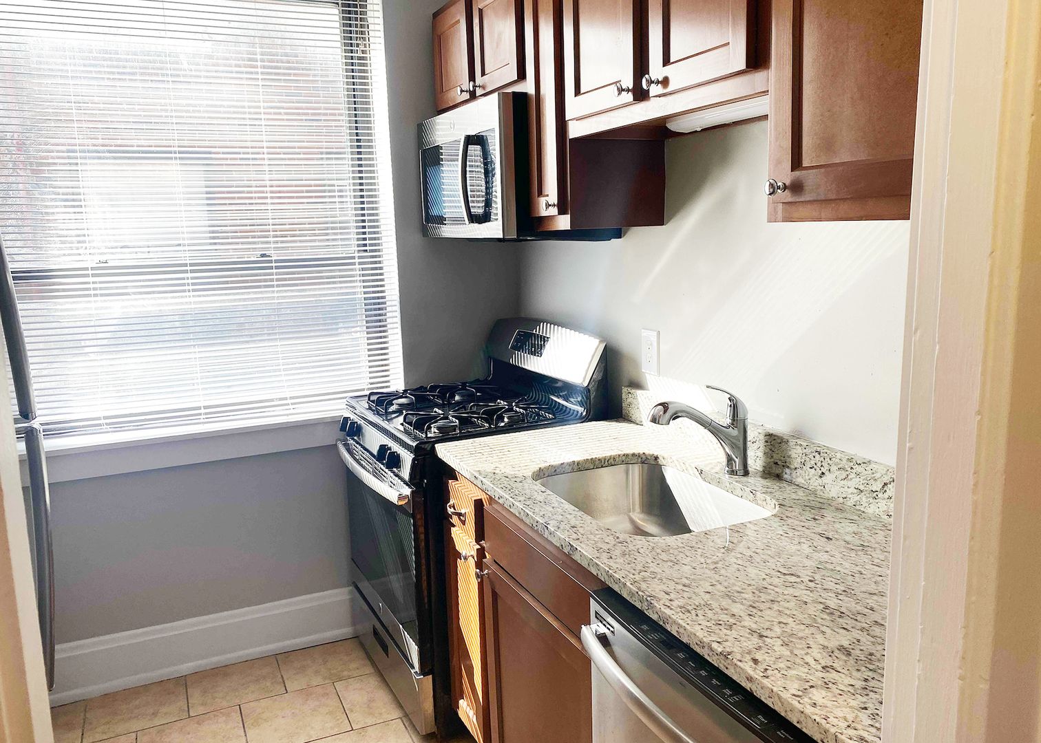 Cincinnati Apartment: 3654 Middleton Avenue