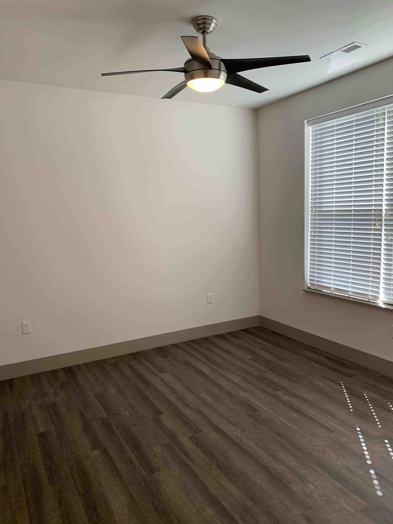 Cincinnati Apartment: 3240 Whitfield Avenue