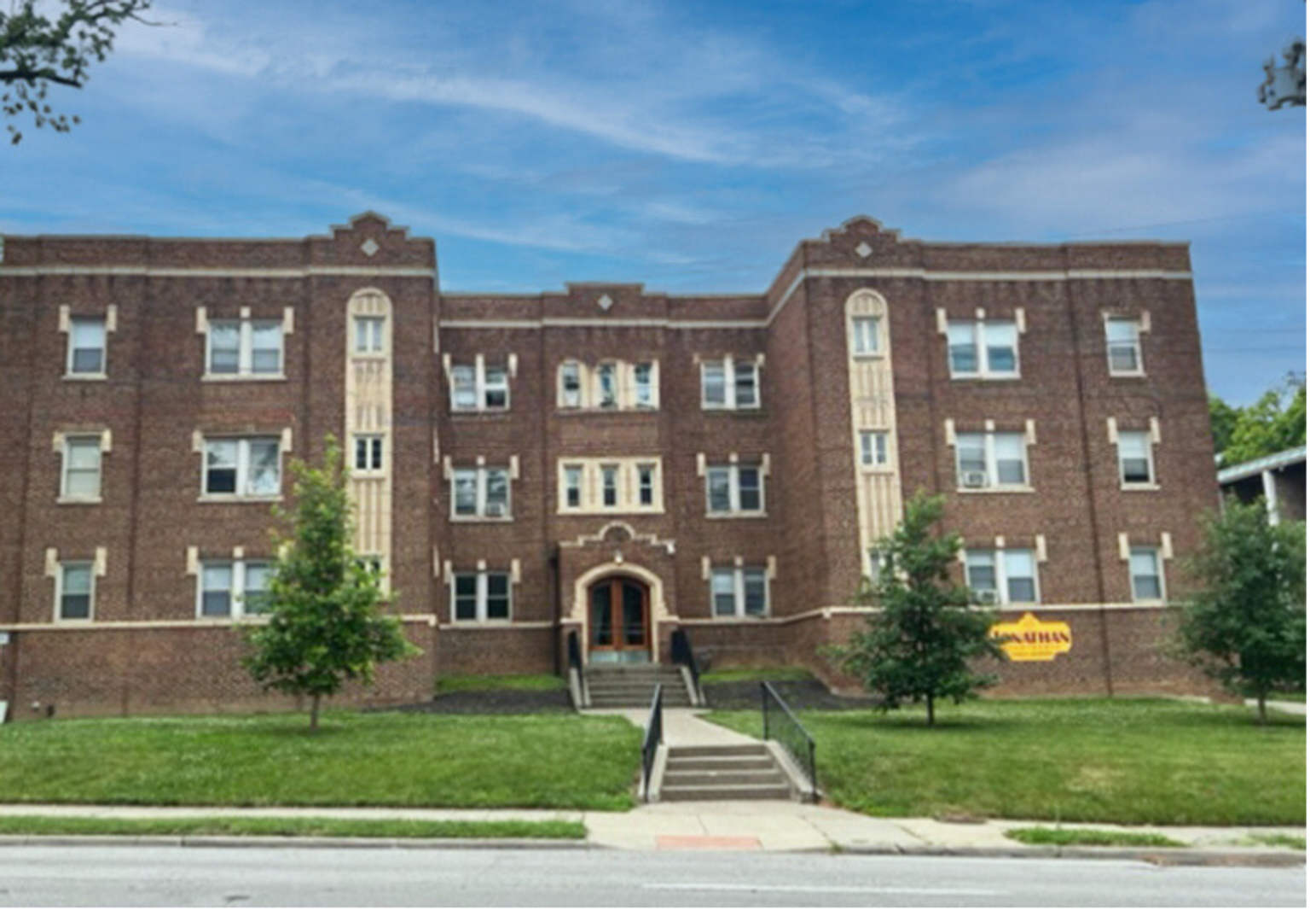 Cincinnati Apartment: 451 Ludlow Avenue