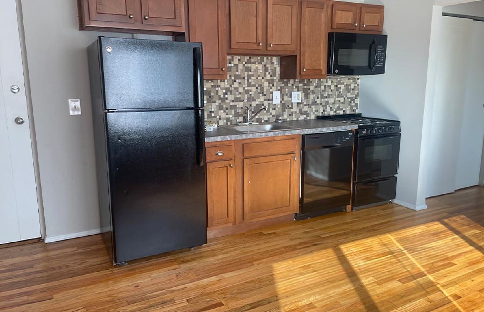Cincinnati Apartment: 558 Lowell Avenue