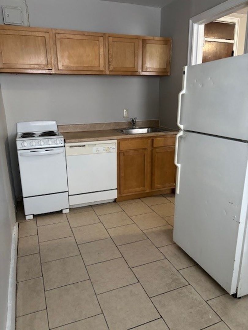 Cincinnati Apartment: 3304 Jefferson Avenue