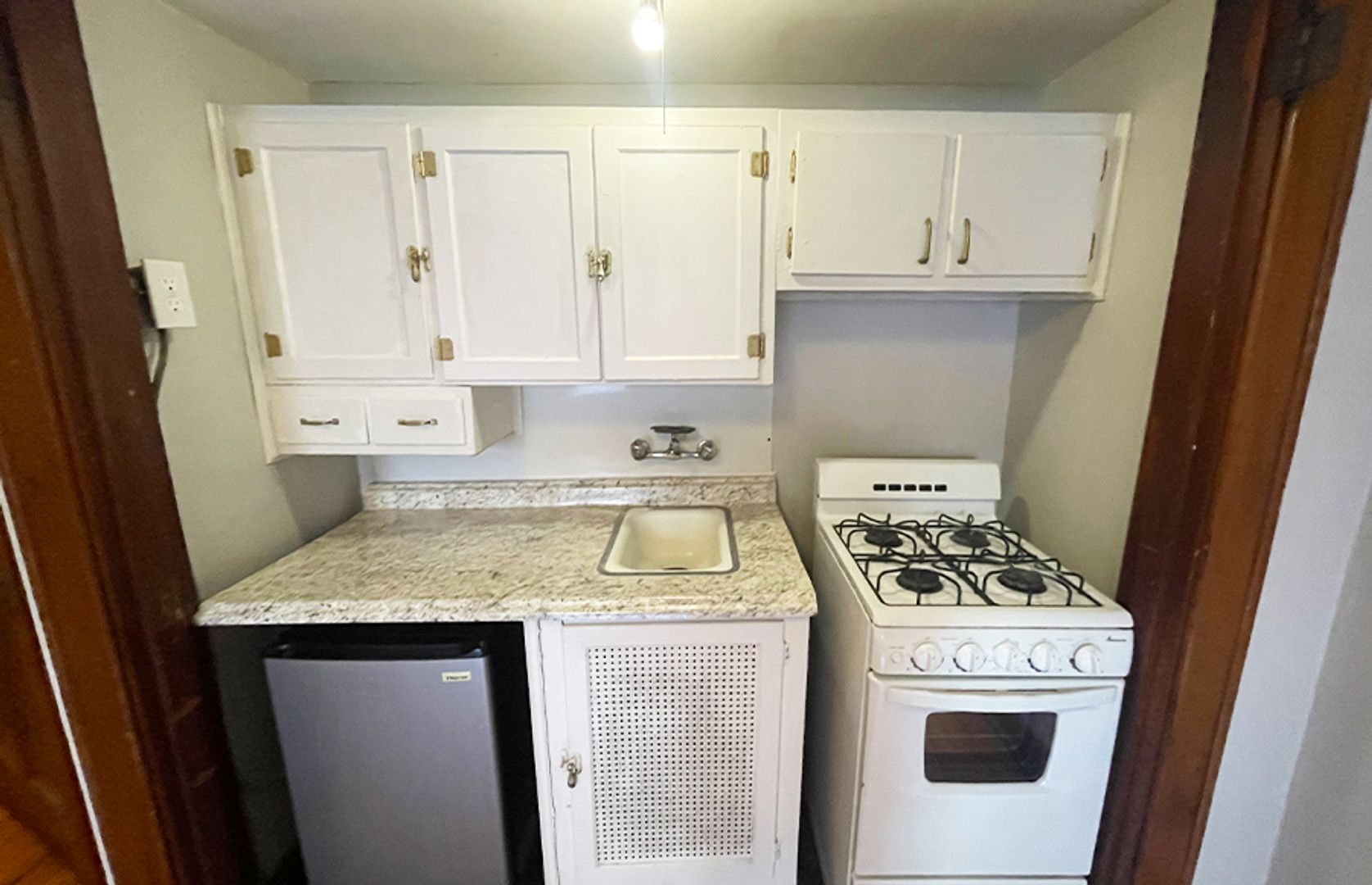 Cincinnati Apartment: 451 Ludlow Avenue