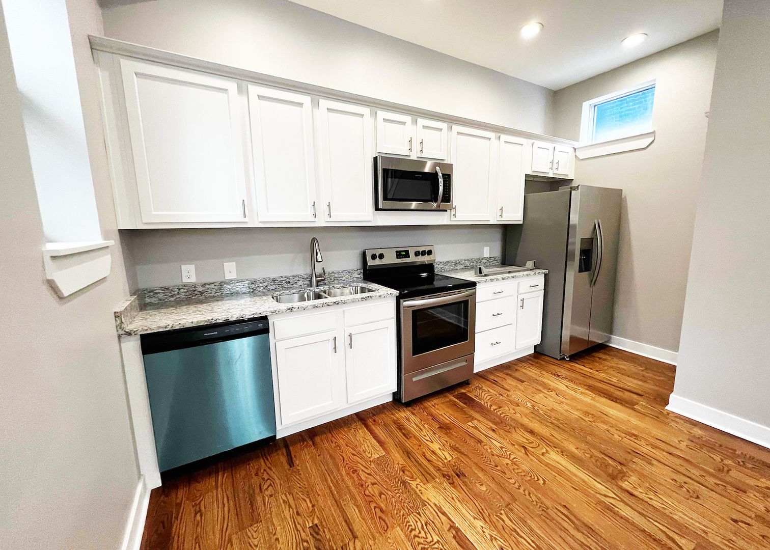 Cincinnati Apartment: 3216 Bishop Street