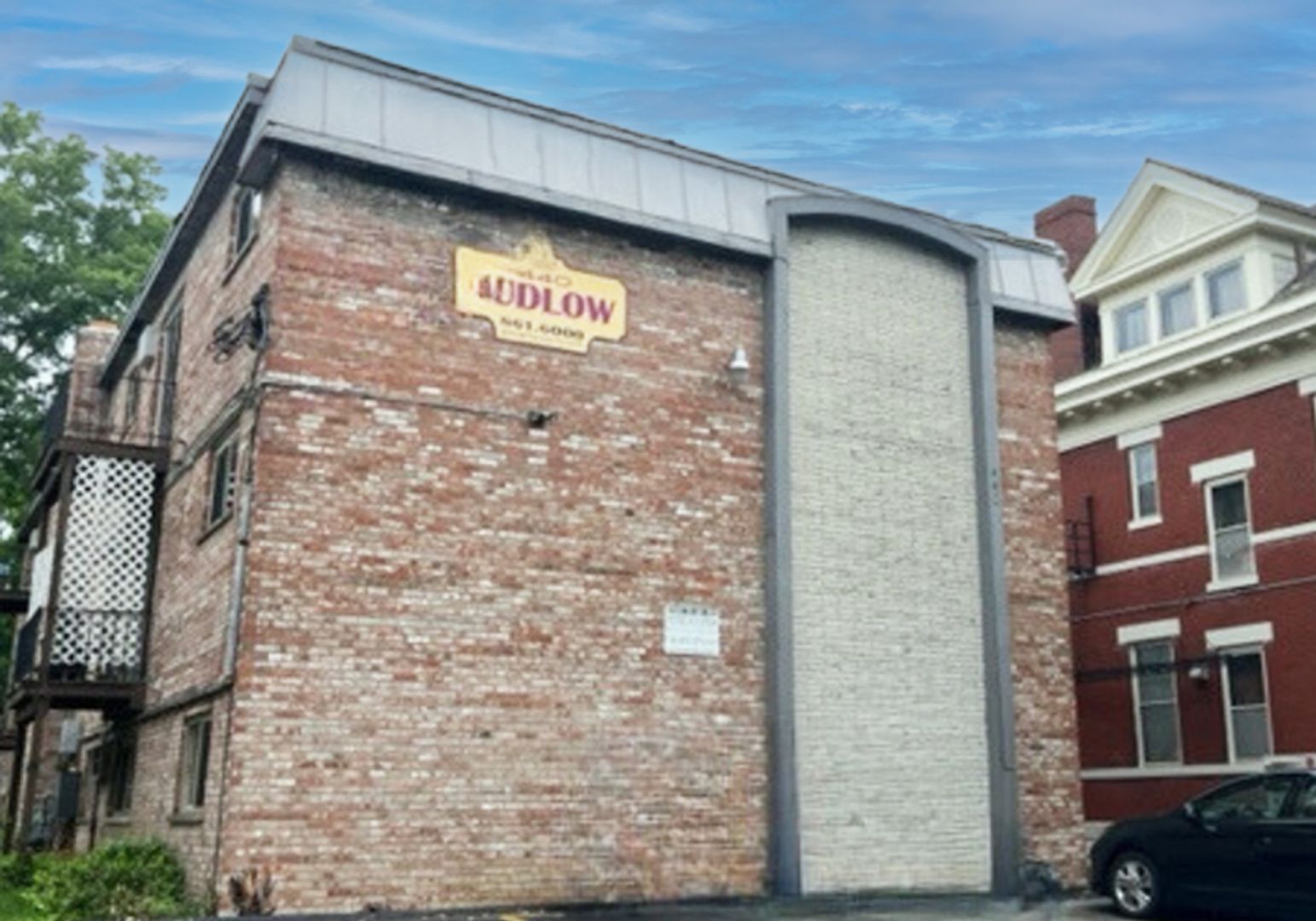 Cincinnati Apartment: 440 Ludlow Avenue