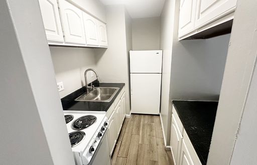 630 Lowell Ave #9 – photo 1