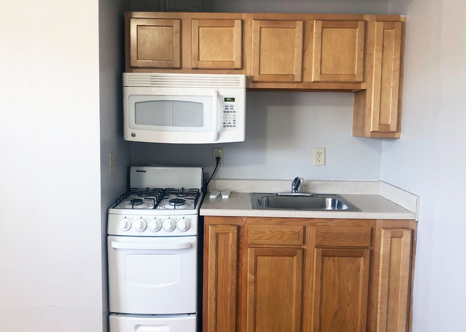 Cincinnati Apartment: 3304 Jefferson Avenue