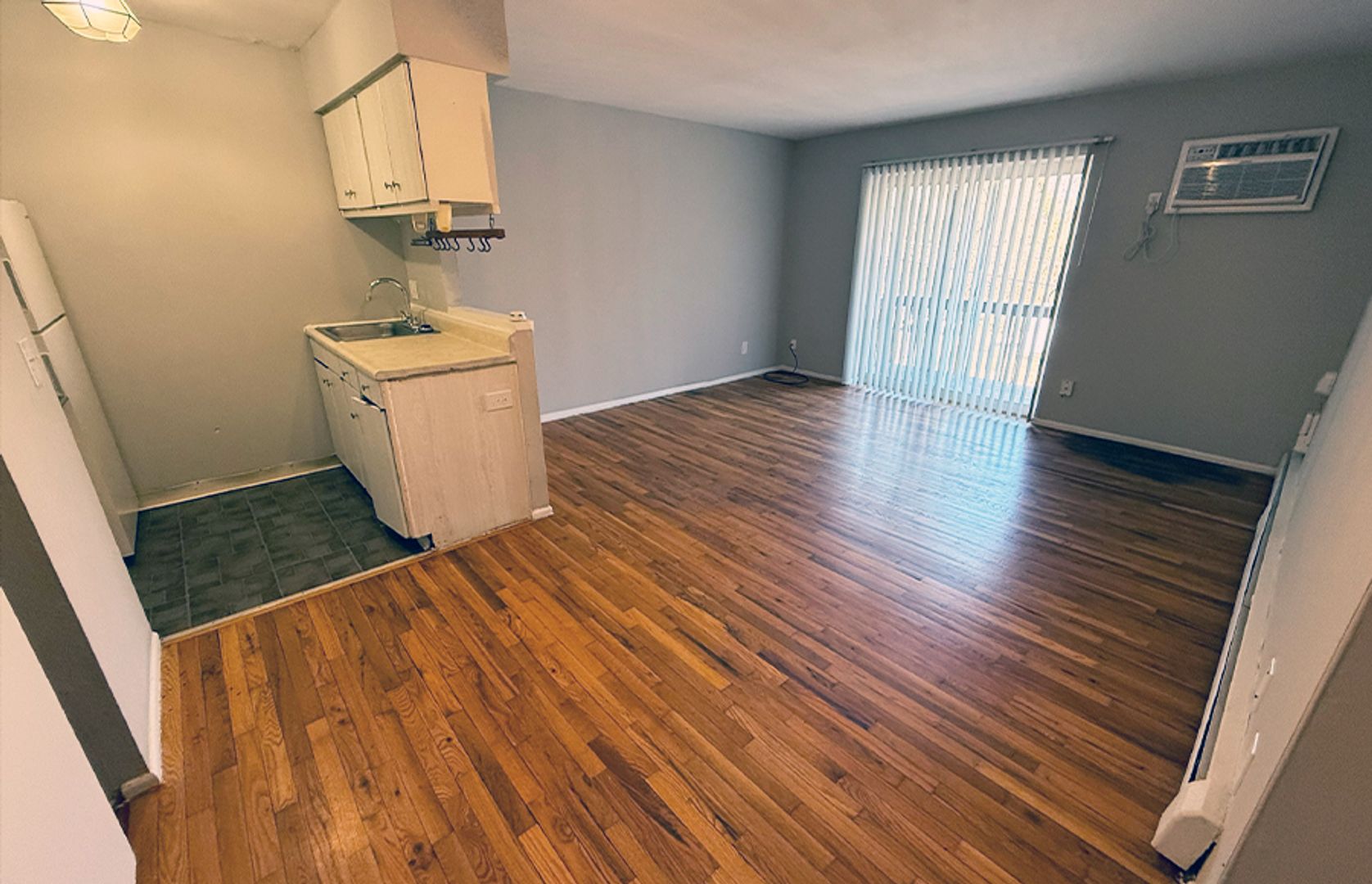 Cincinnati Apartment: 3051 Marshall Avenue