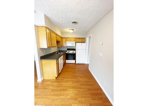 563 Lowell Avenue #5 – photo 1