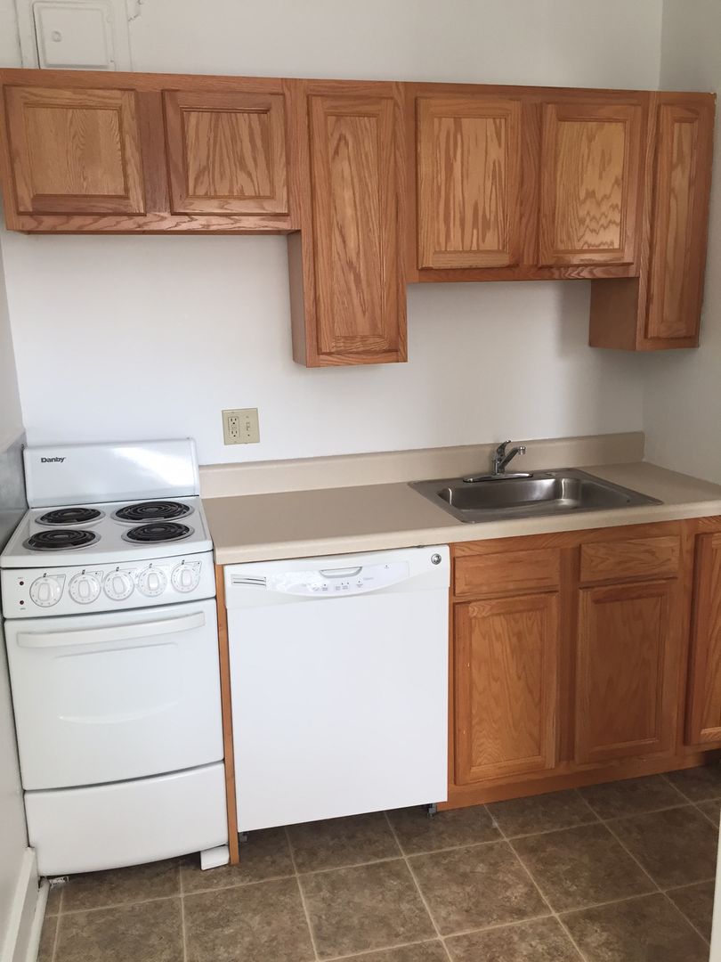 Cincinnati Apartment: 3304 Jefferson Avenue