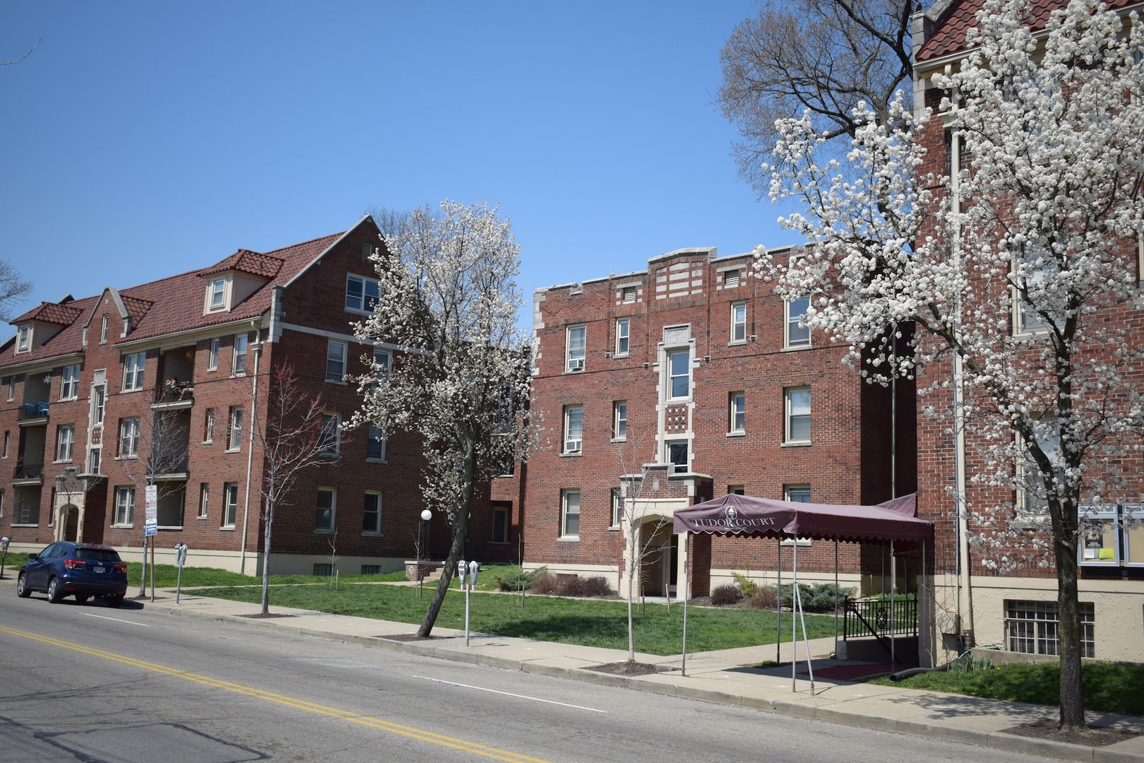 Cincinnati Apartment: 3404 Whitfield Avenue
