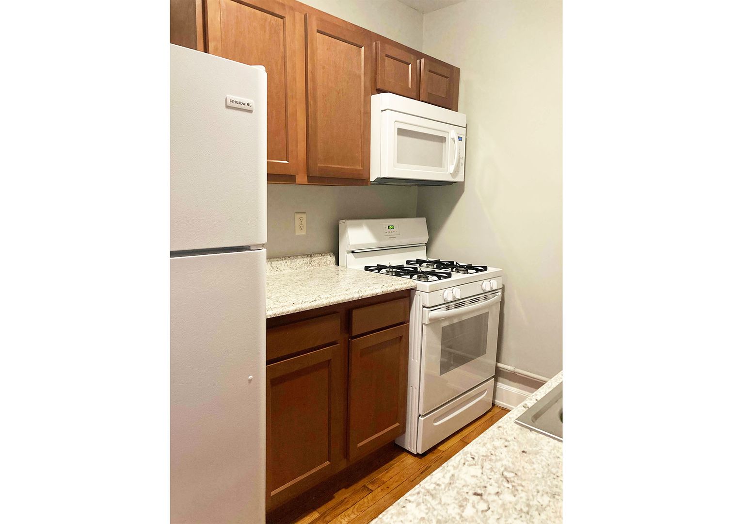 Cincinnati Apartment: 3404 Whitfield Avenue