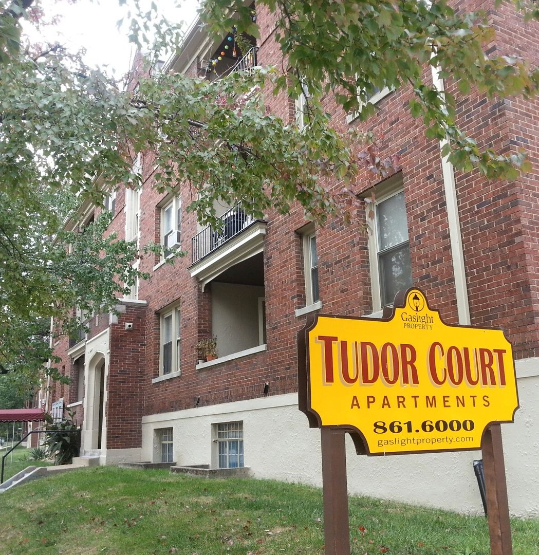 Cincinnati Apartment: 3404 Whitfield Avenue