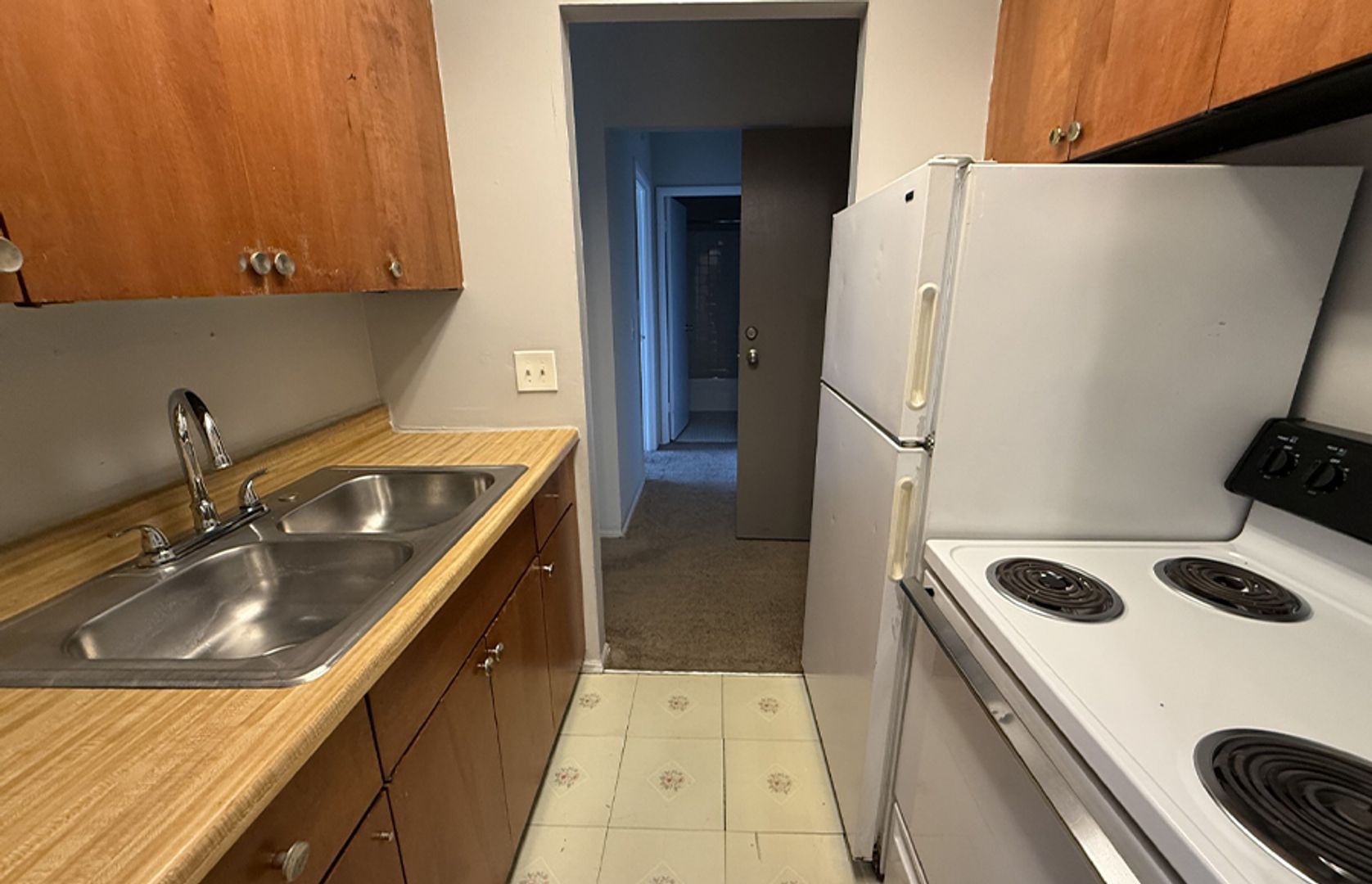 Cincinnati Apartment: 880 Lafayette Avenue