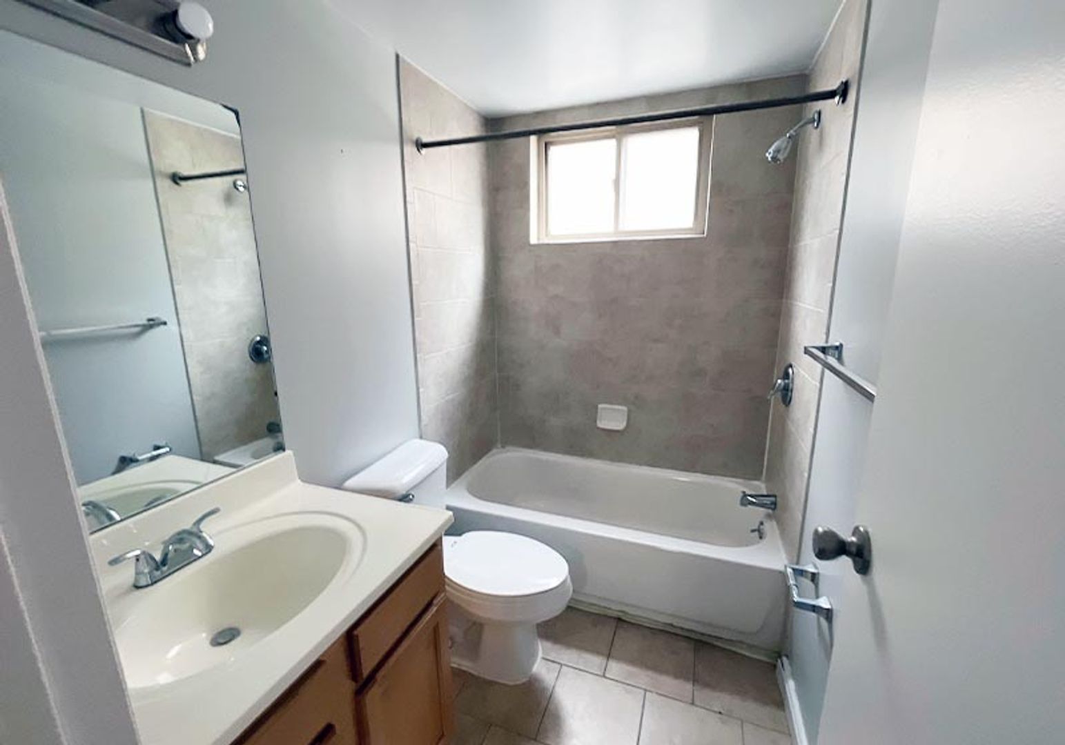 Cincinnati Apartment: 545 Lowell Avenue