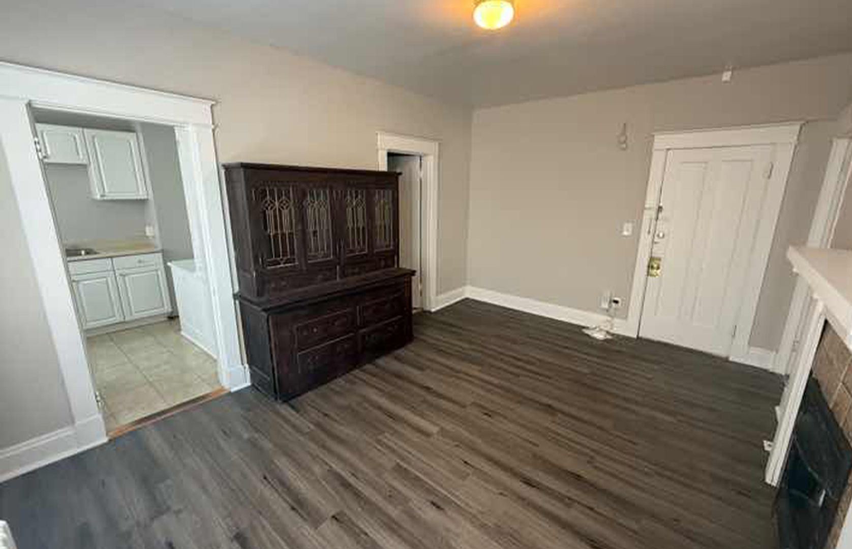 Cincinnati Apartment: 3027 Clifton Avenue