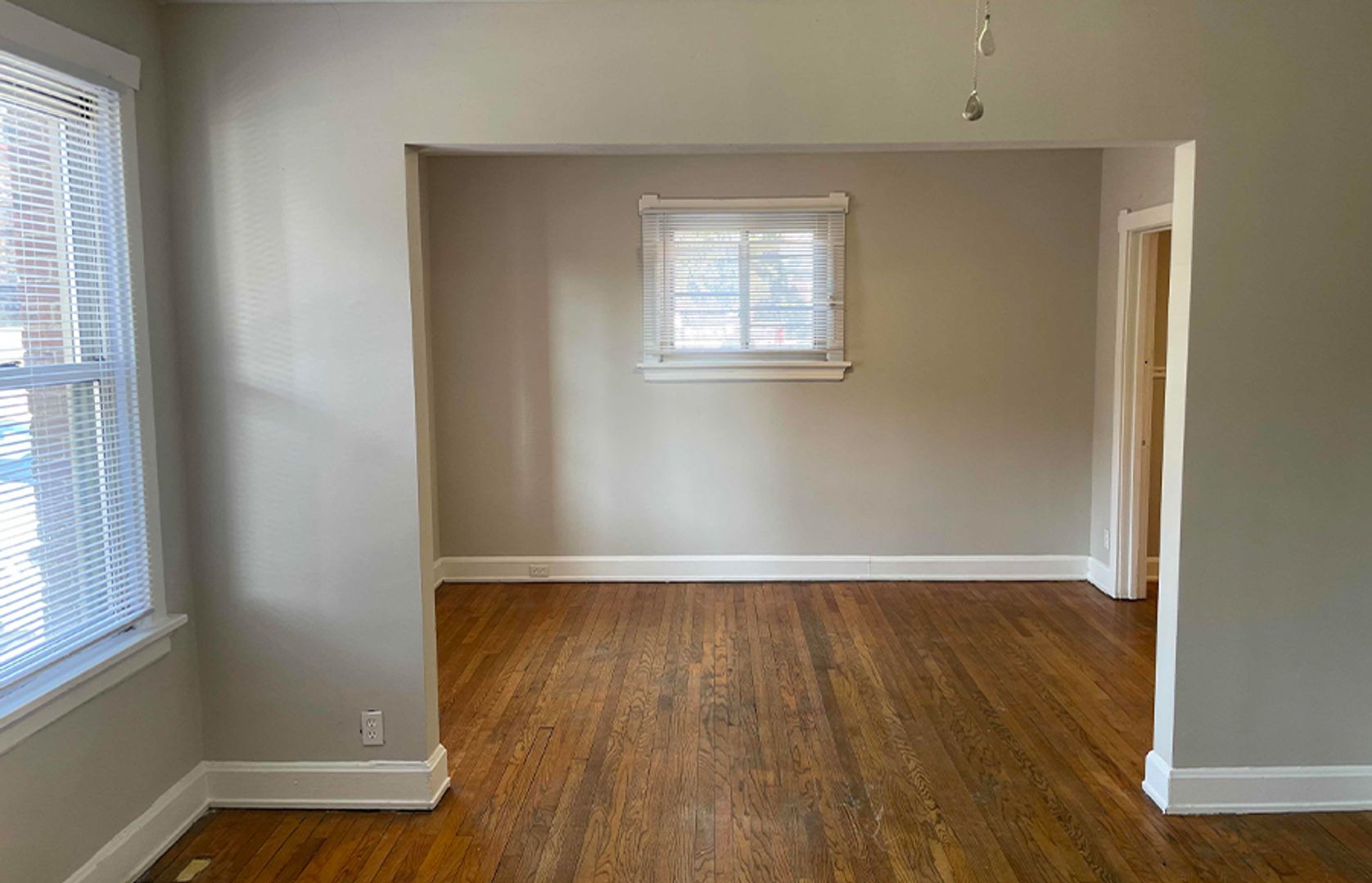 Cincinnati Apartment: 3404 Whitfield Avenue