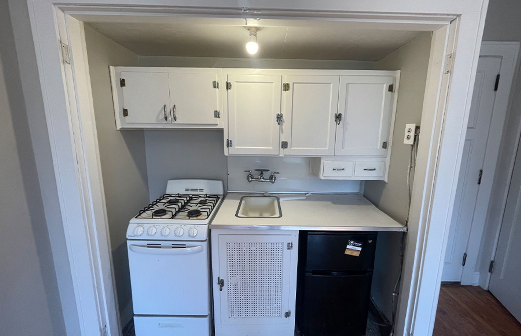 Cincinnati Apartment: 451 Ludlow Avenue