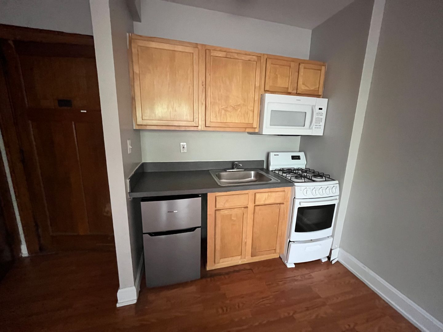 Cincinnati Apartment: 451 Ludlow Avenue