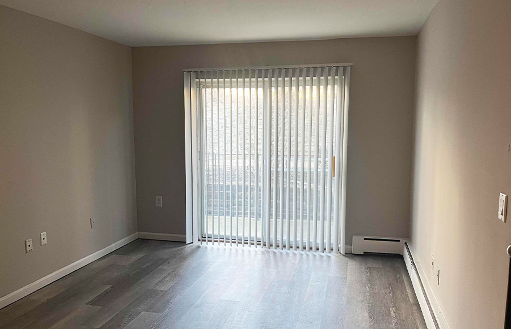 Cincinnati Apartment: 2065 Clifton Avenue