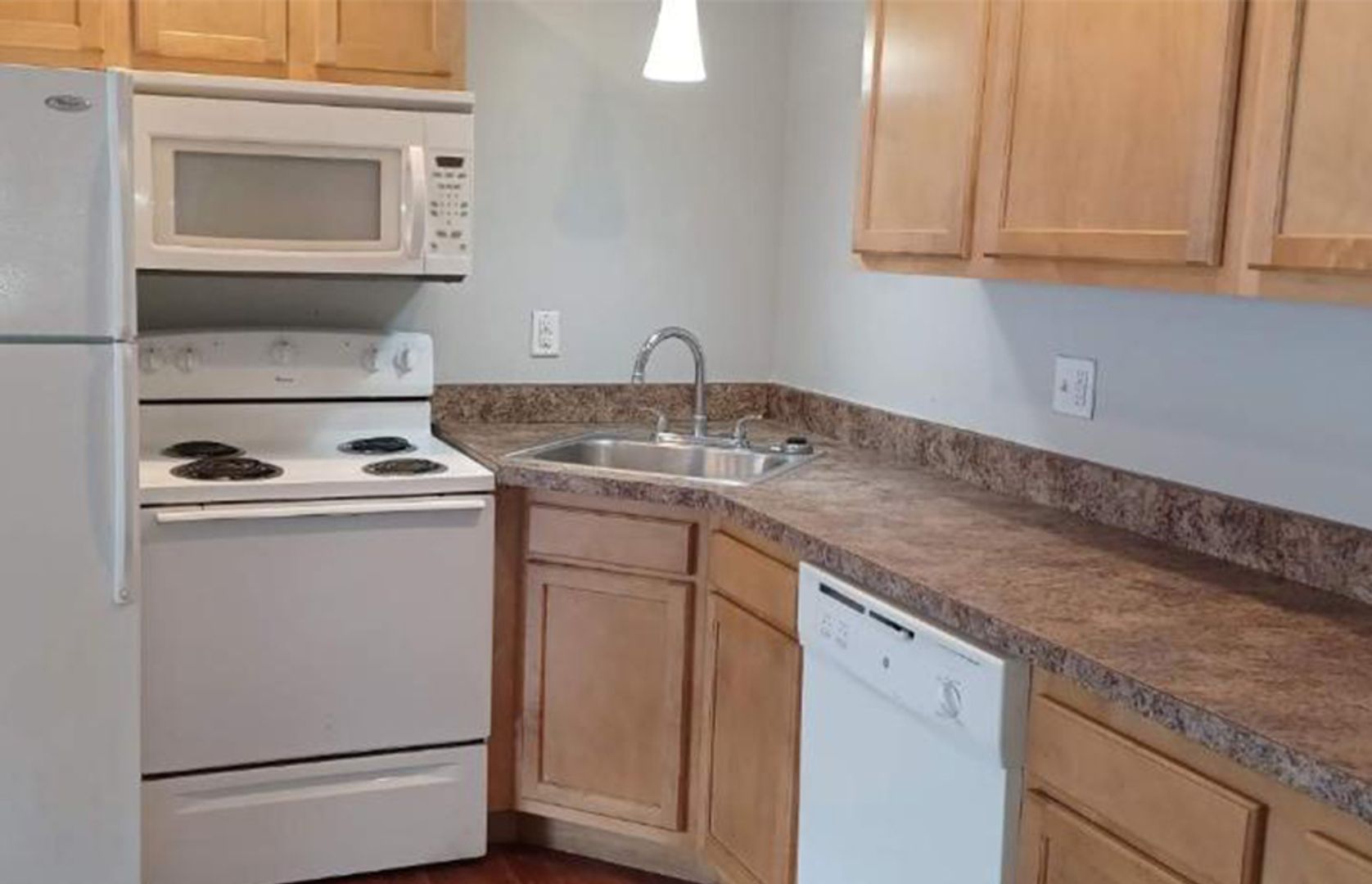 Cincinnati Apartment: 550 Lowell Avenue