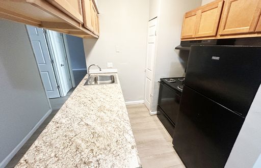 605 Lowell Ave #4 – photo 1