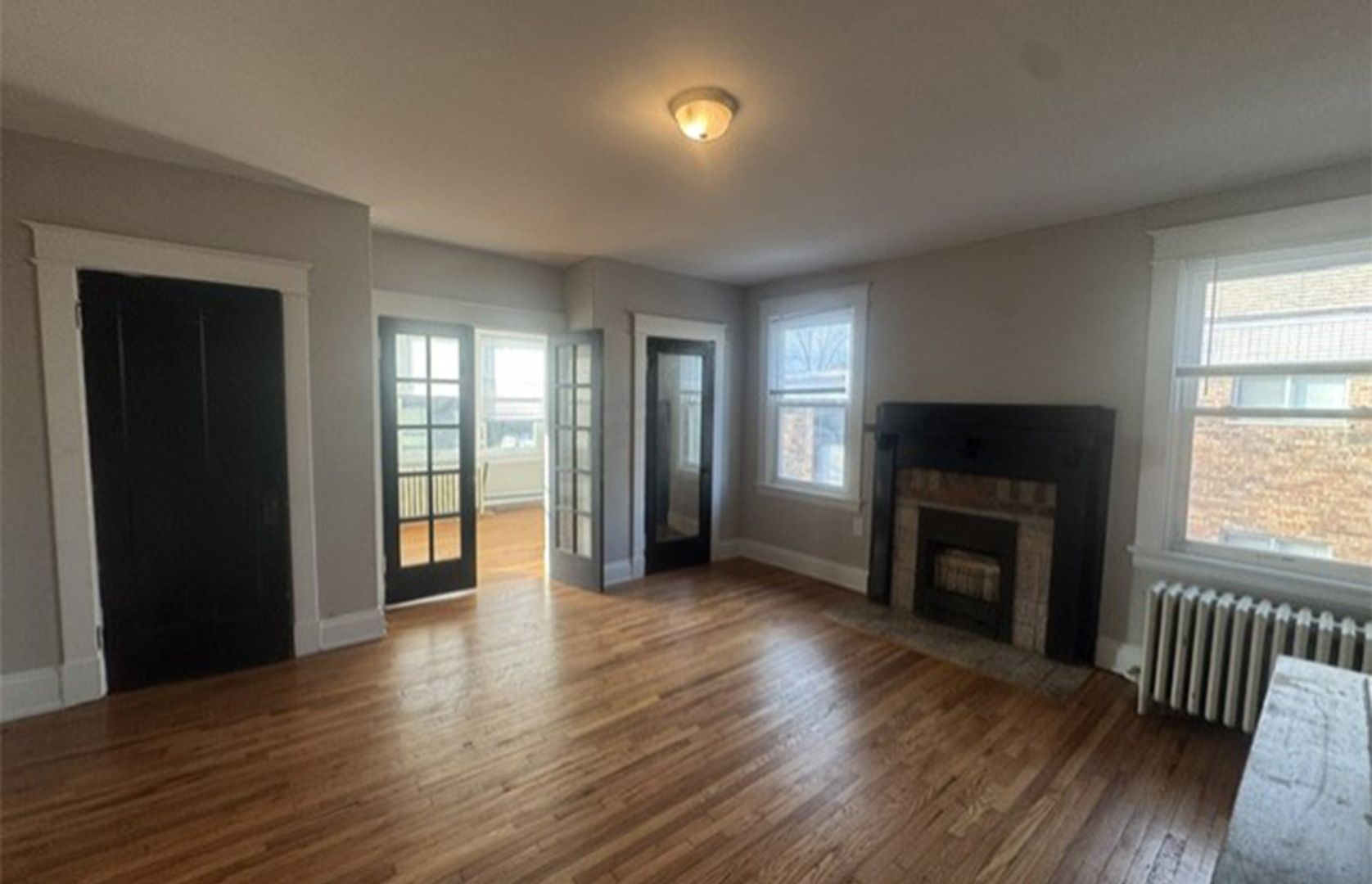 Cincinnati Apartment: 3027 Clifton Avenue