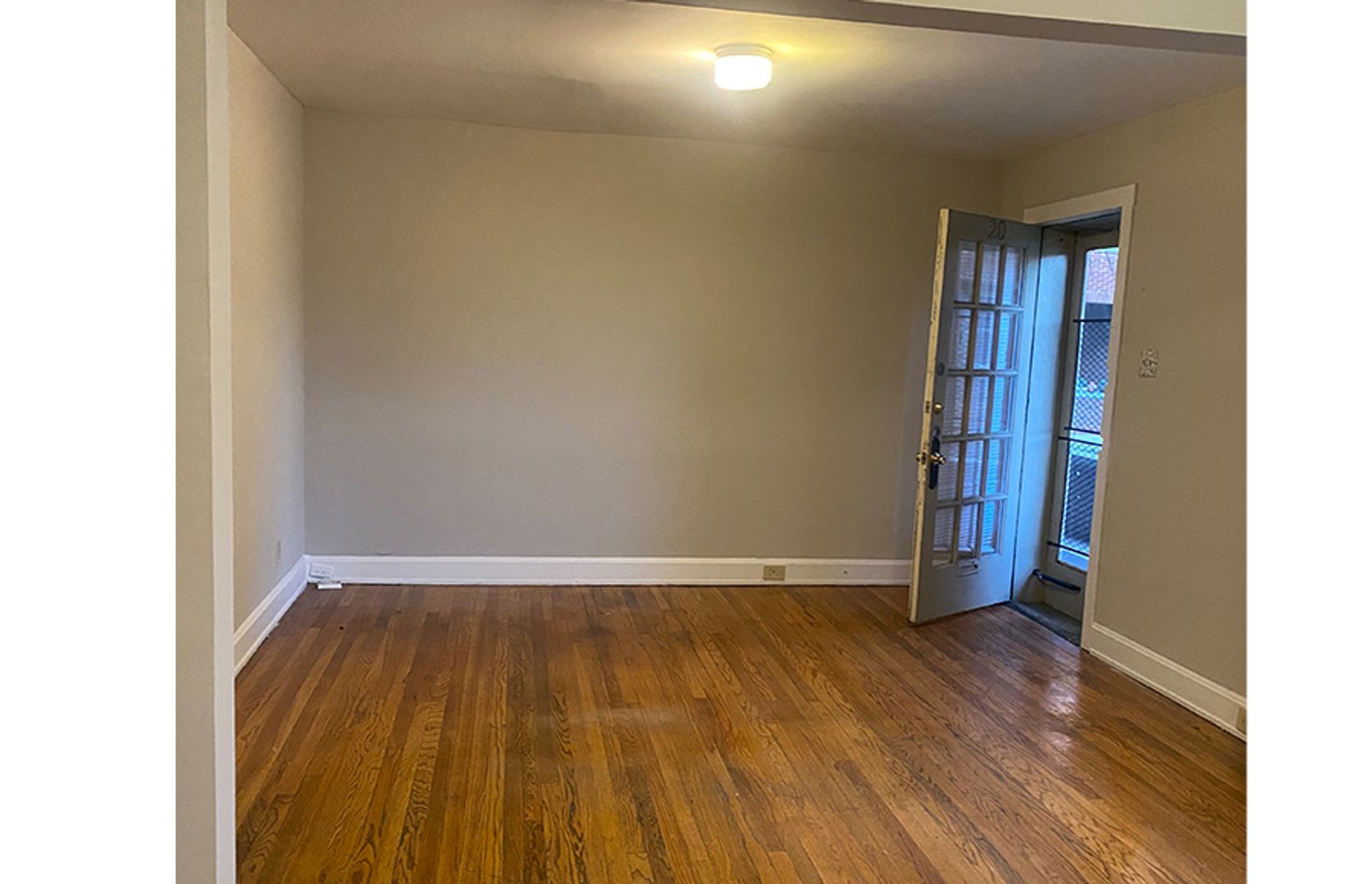 Cincinnati Apartment: 3404 Whitfield Avenue