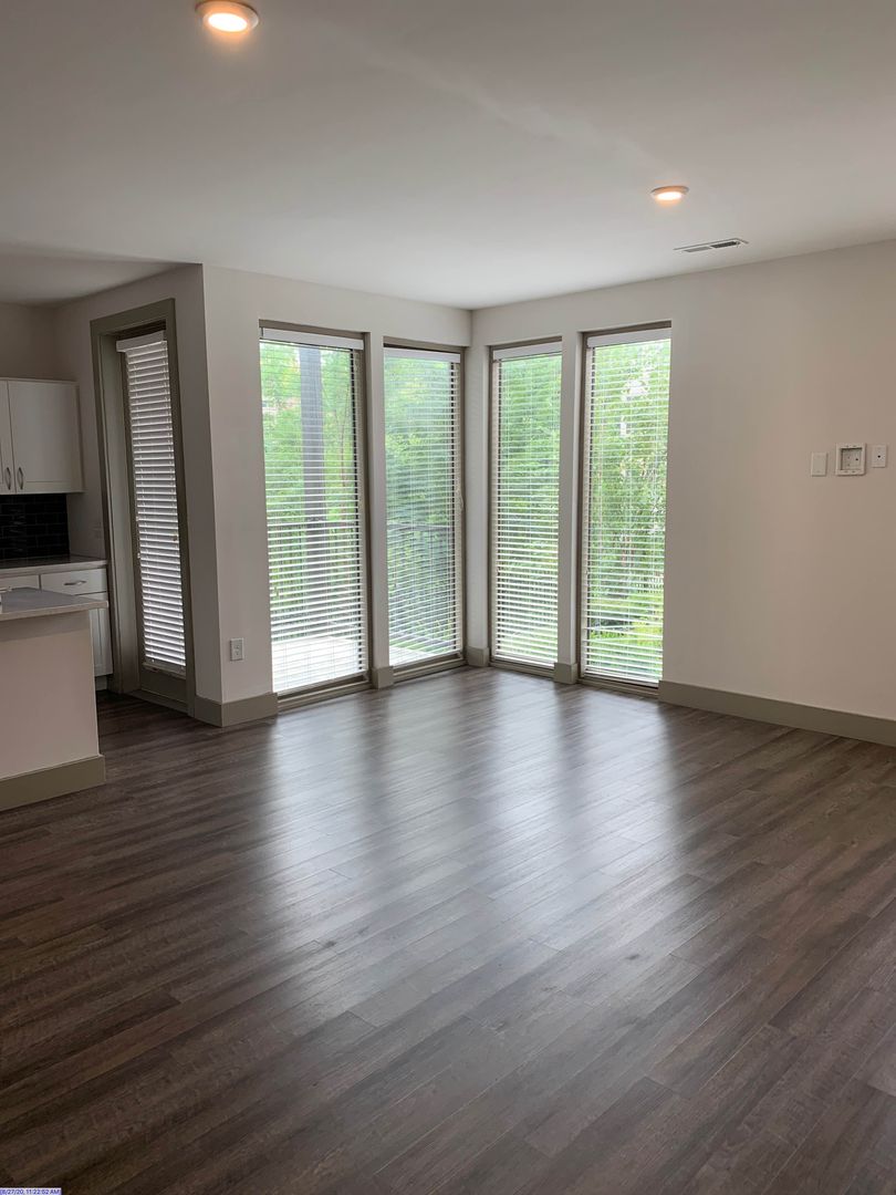 Cincinnati Apartment: 3240 Whitfield Avenue