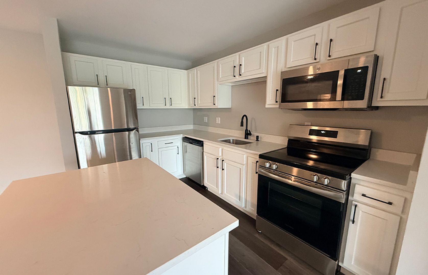 Cincinnati Apartment: 1600 Thompson Heights