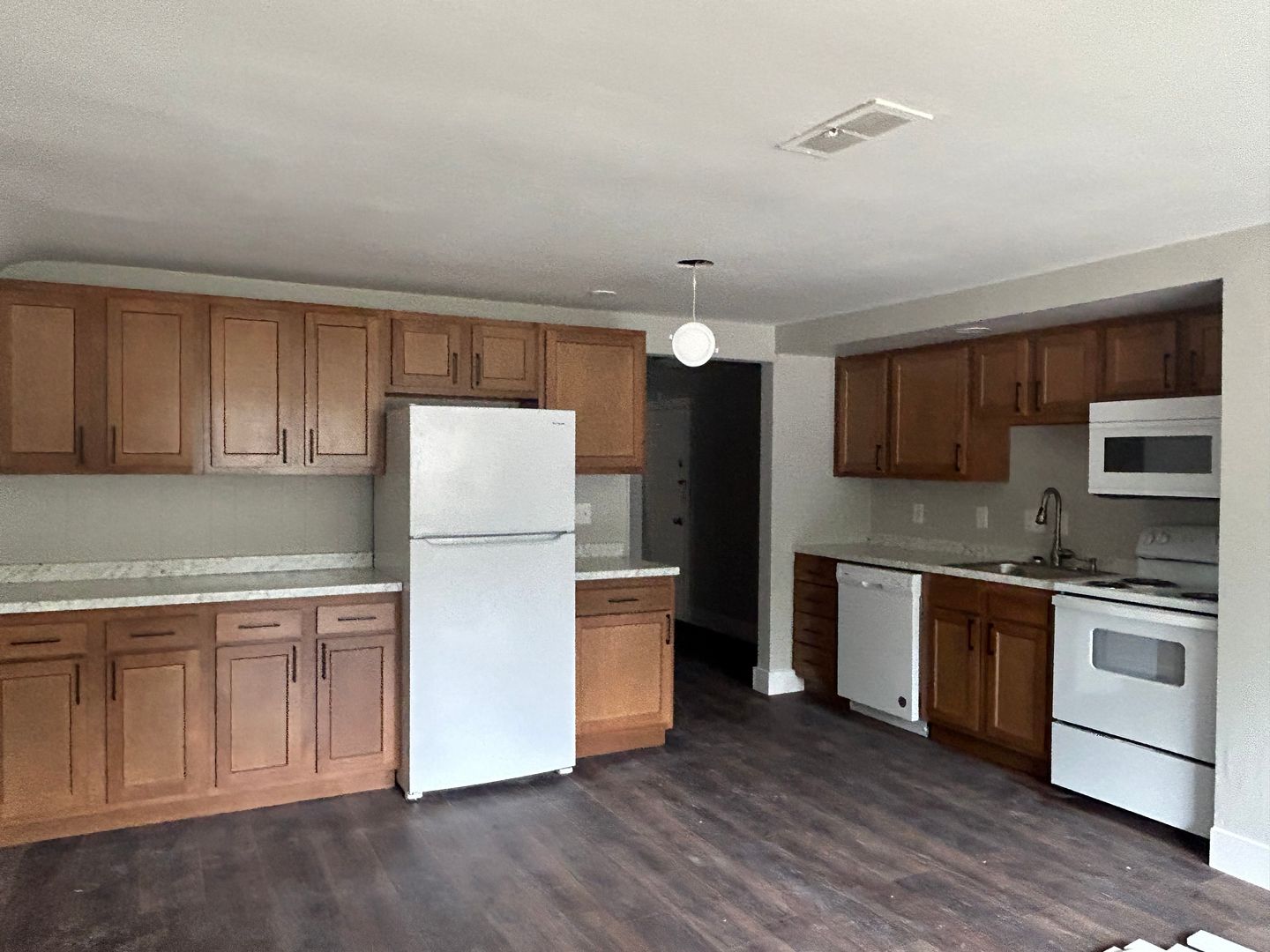 Cincinnati Apartment: 922-926 Ludlow Avenue