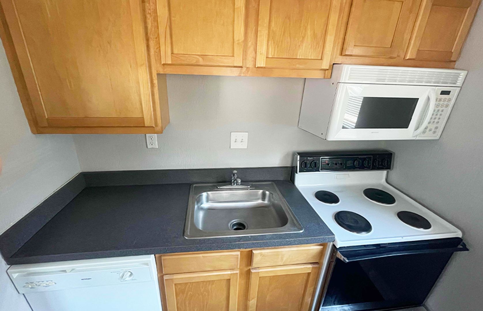 Cincinnati Apartment: 555 Lowell Avenue