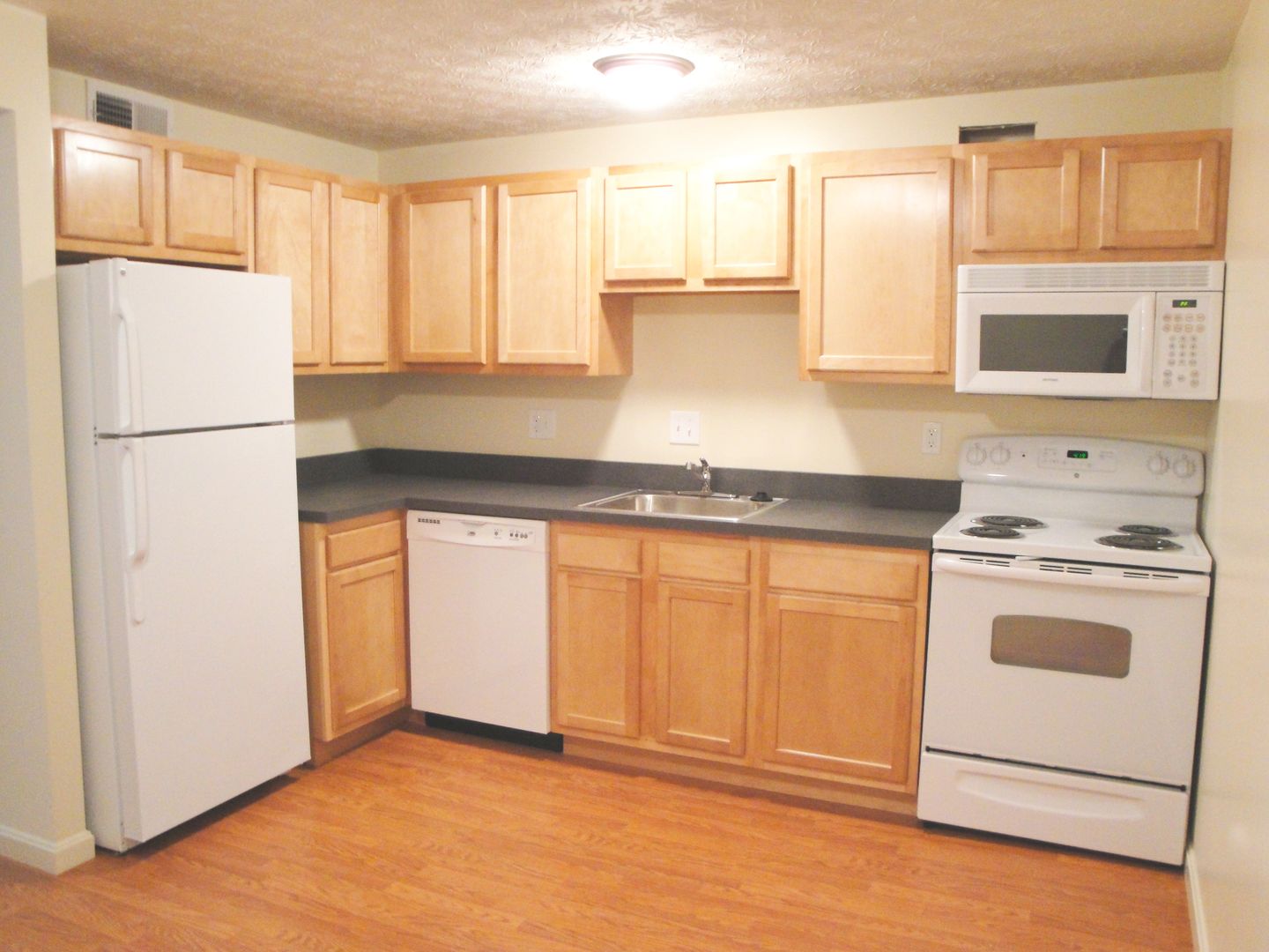 Cincinnati Apartment: 525 Lowell Avenue