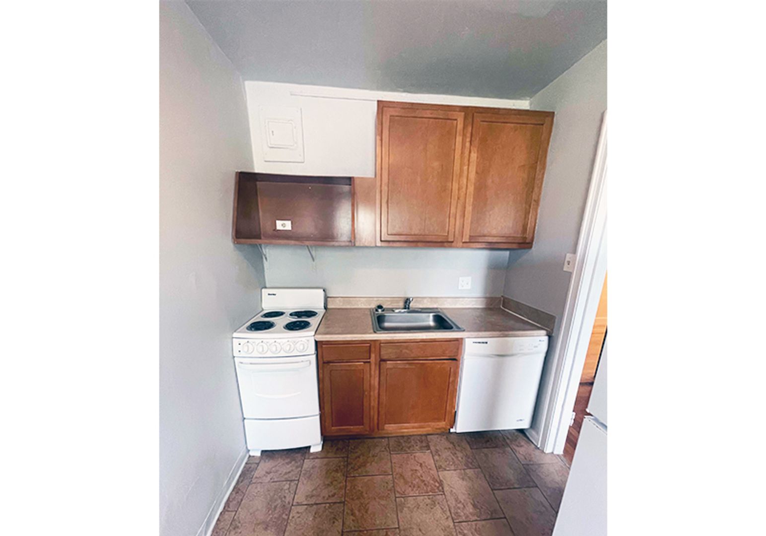 Cincinnati Apartment: 3304 Jefferson Avenue