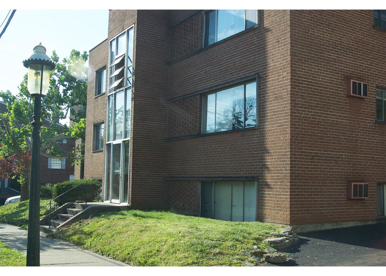 Cincinnati Apartment: 331 Shiloh Street