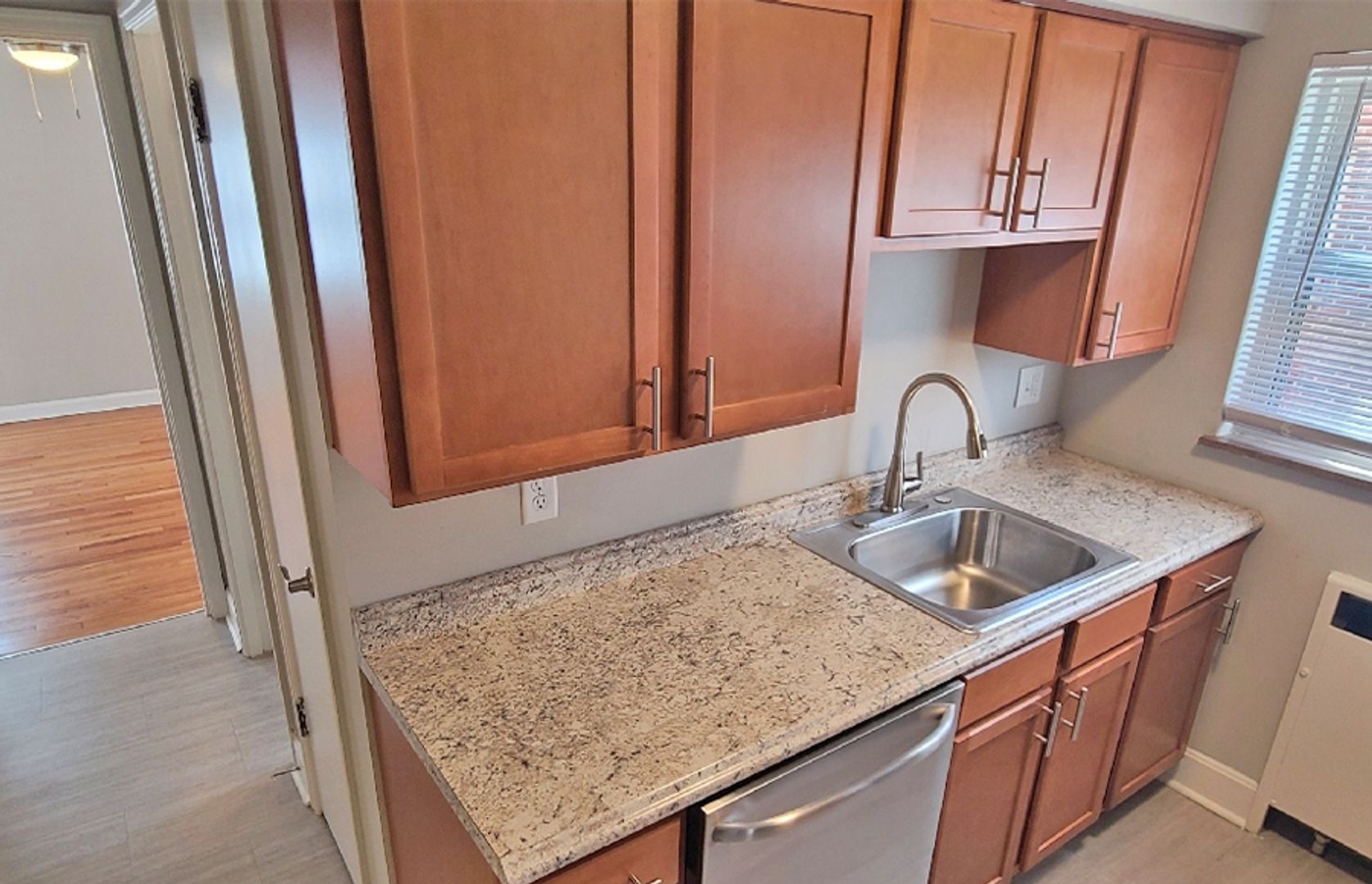 Cincinnati Apartment: 2702 Edroy Court
