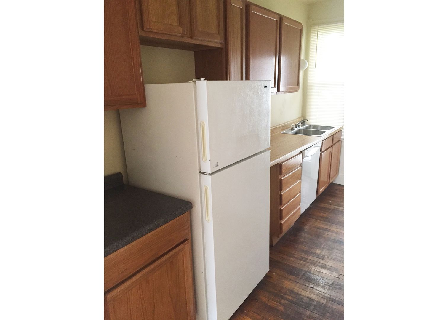 Cincinnati Apartment: 3404 Whitfield Avenue