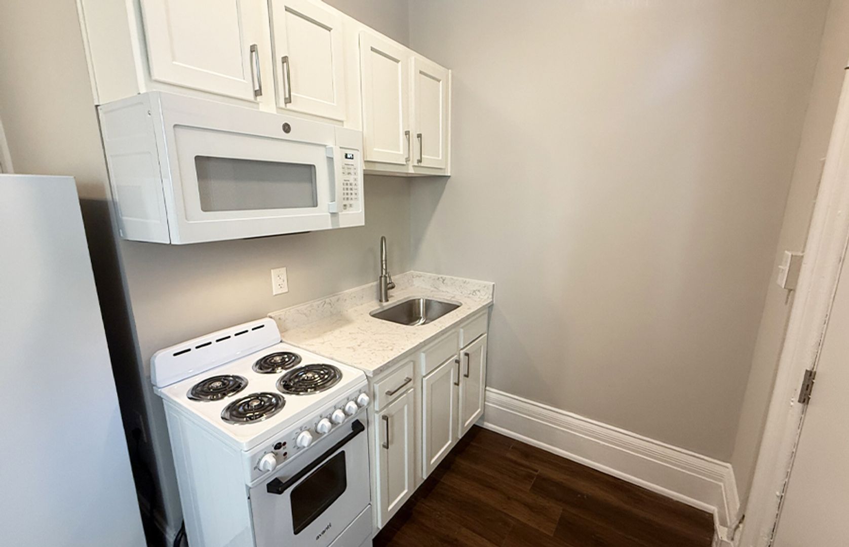 Cincinnati Apartment: 2724 Jefferson Ave