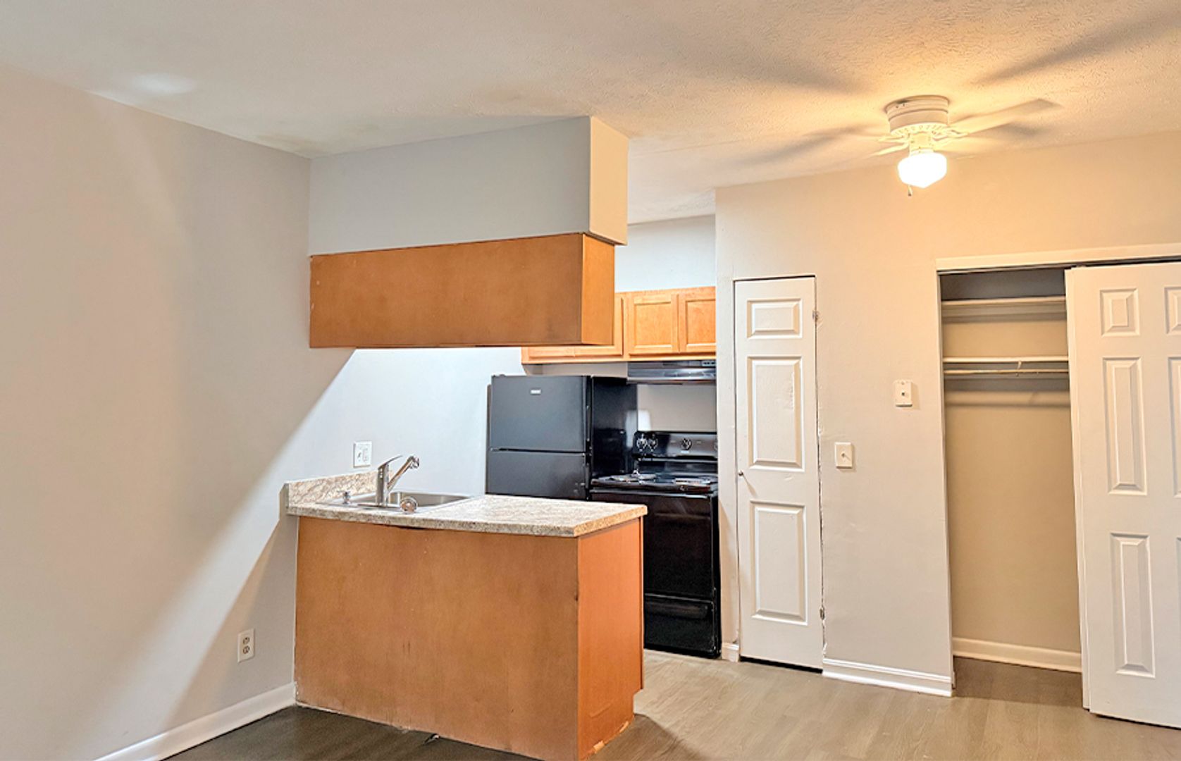Cincinnati Apartment: 714 Clifton Colony Dr