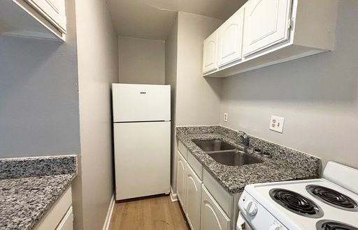 630 Lowell Ave #24 – photo 1