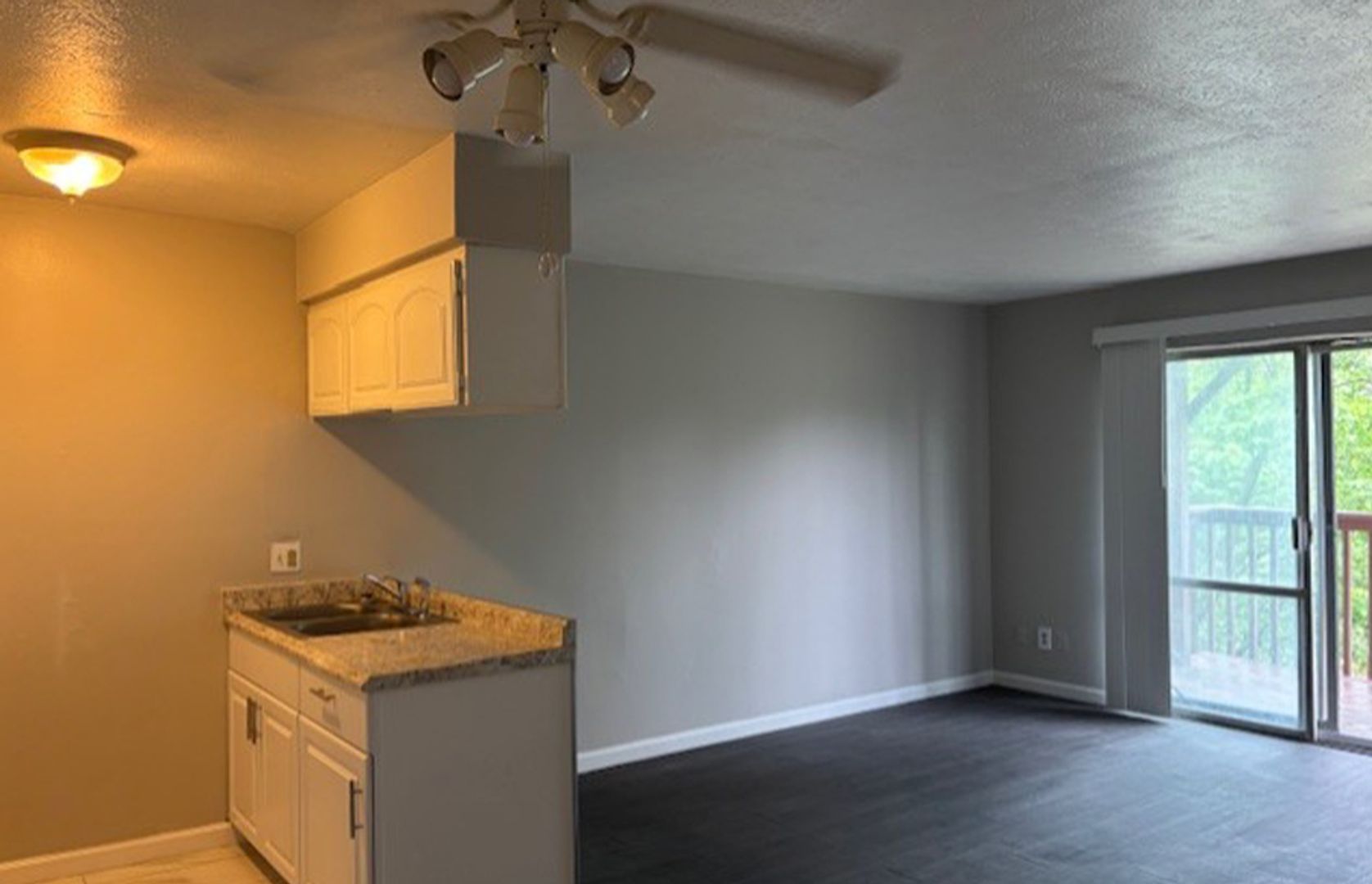 Cincinnati Apartment: 714 Clifton Colony Dr