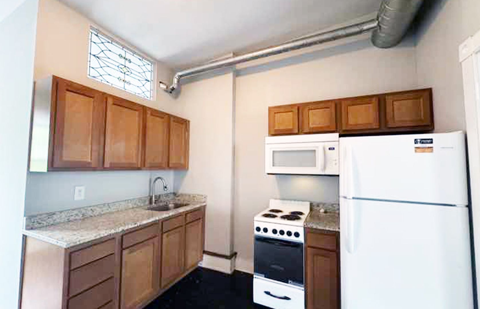 Cincinnati Apartment: 2215-2217-2219 Ohio Avenue