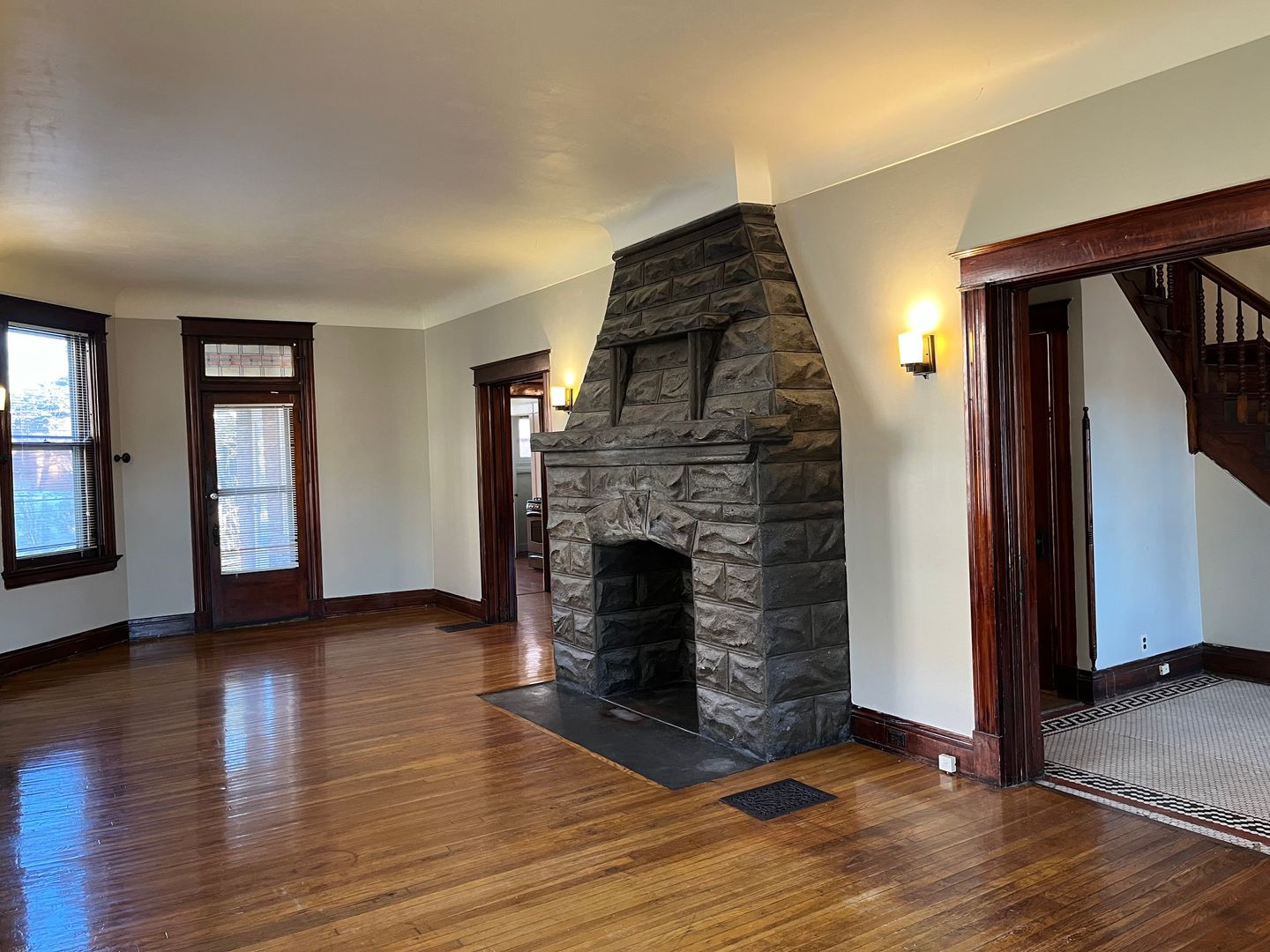 Covington Apartment: 2102 Maryland Avenue