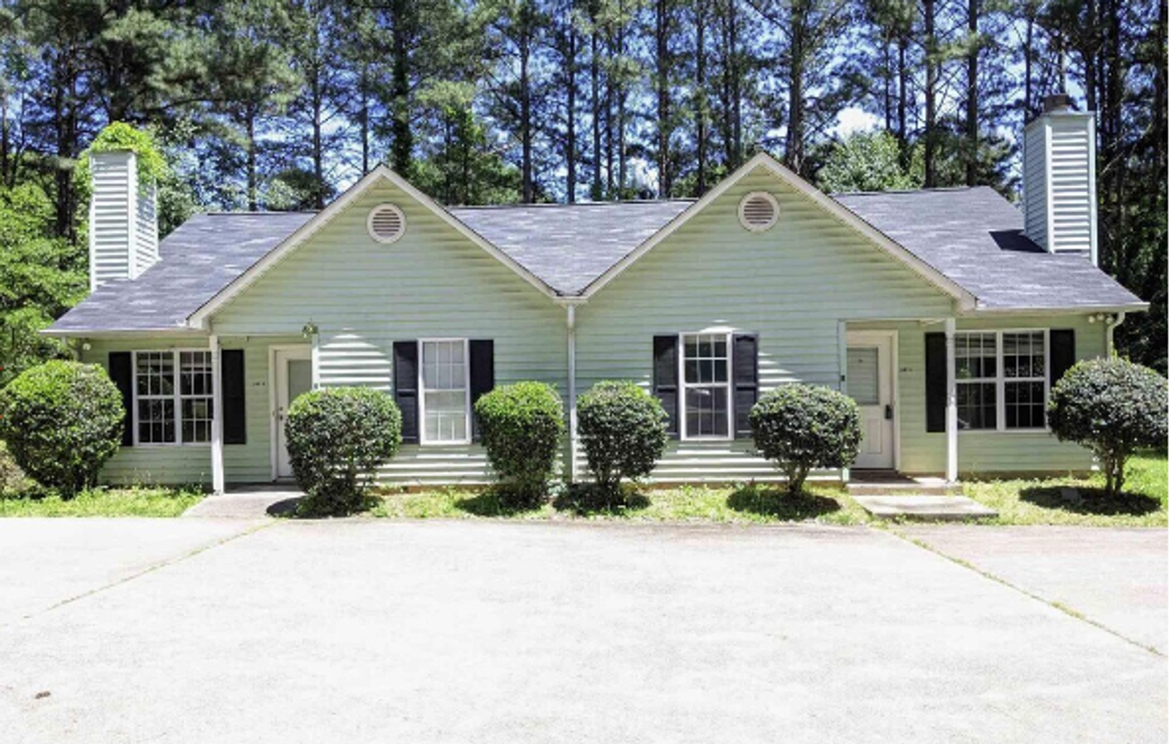 Tyrone House: 681 A Senoia Rd