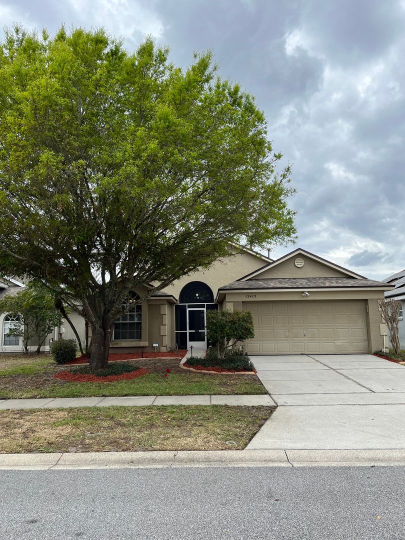 ORLANDO House: 12412 CASTLEMAIN TRAIL