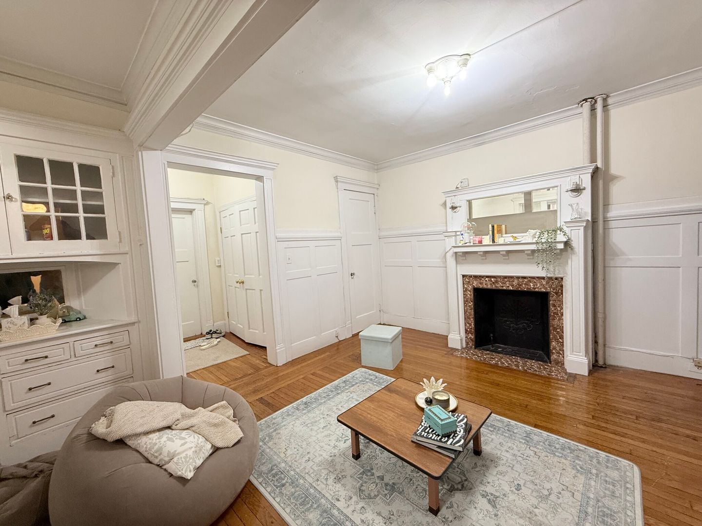 Boston House: 455 Park Dr