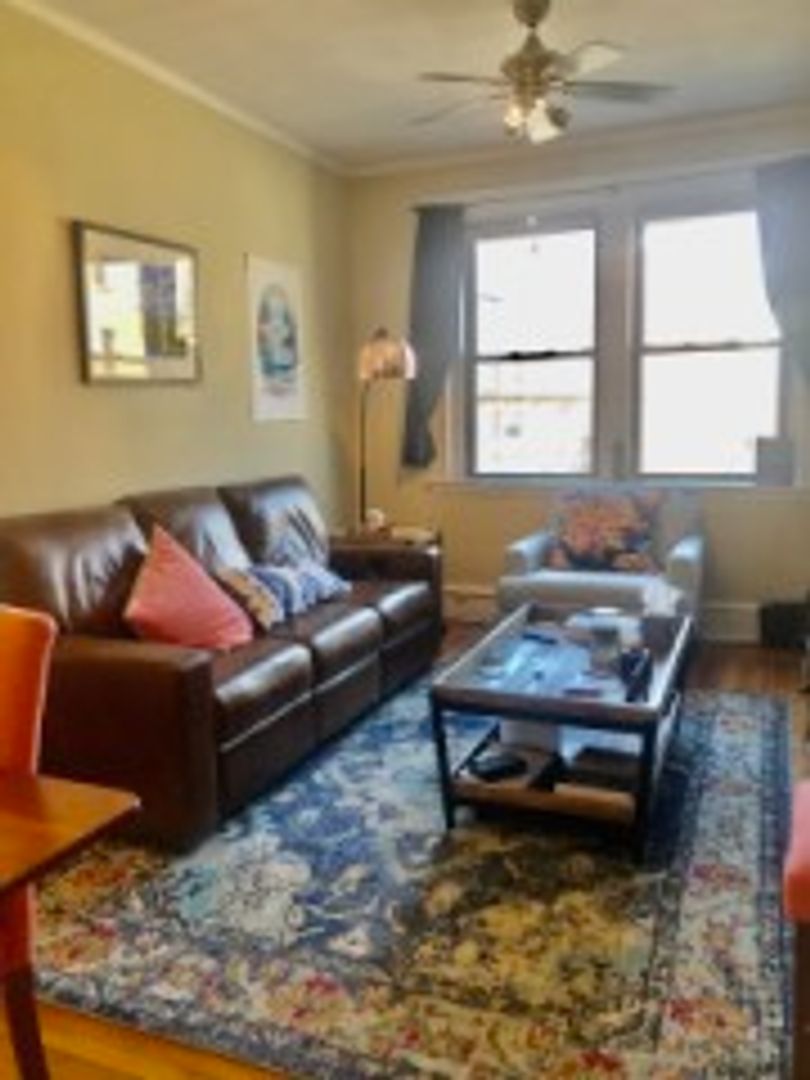Boston Condo: 60 Charlegate E