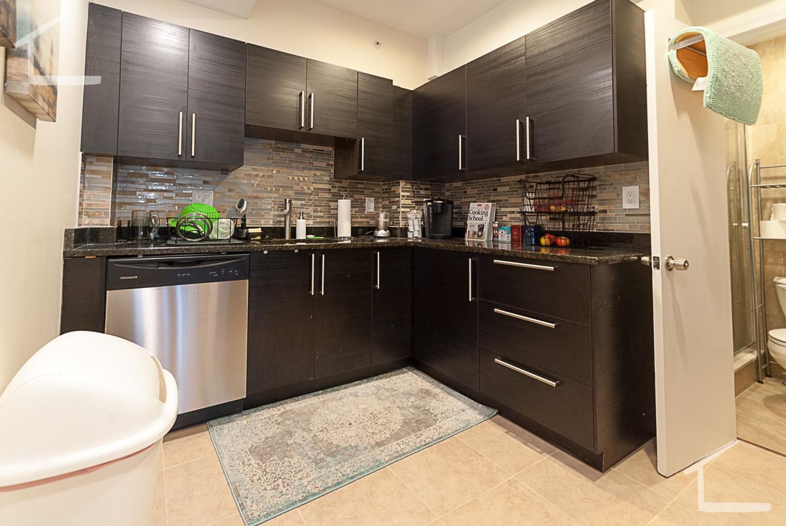 Brookline Condo: 1203 Beacon St