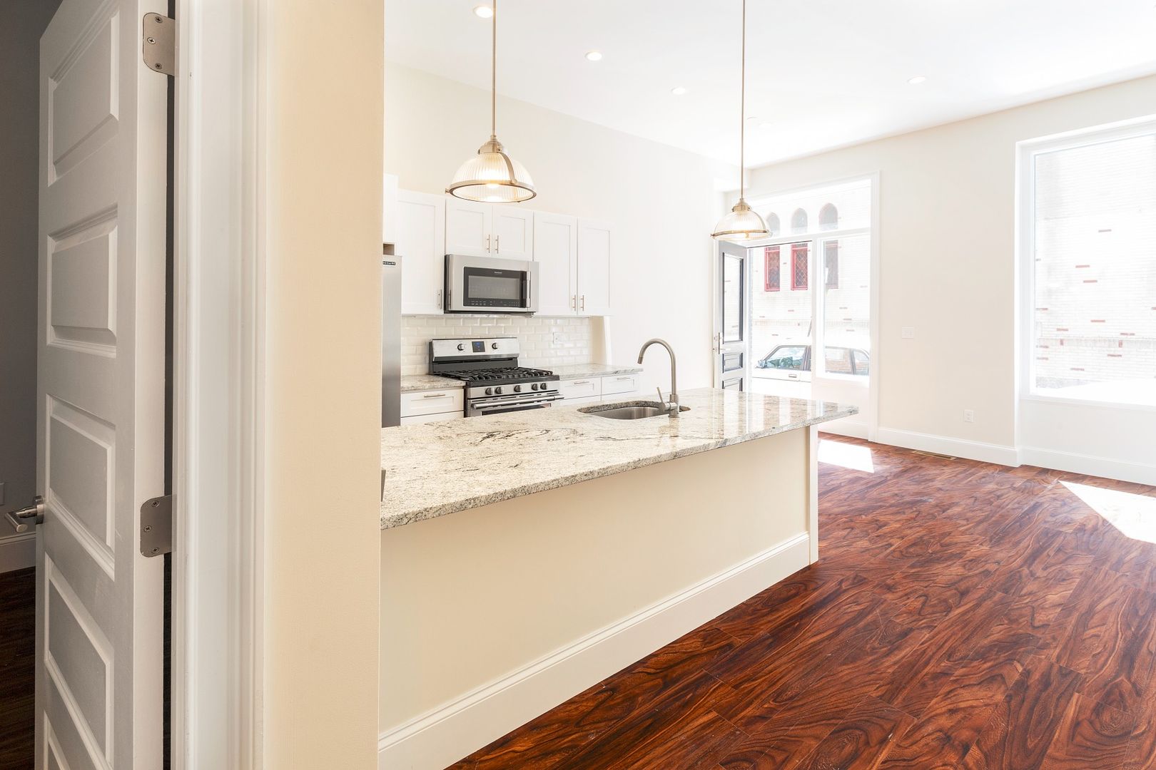 Boston Townhome: 1912 Washington St