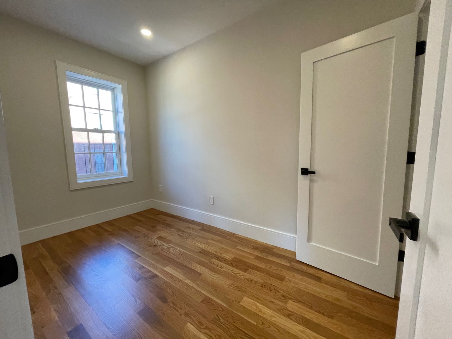 Boston House: 18 Winchester St.